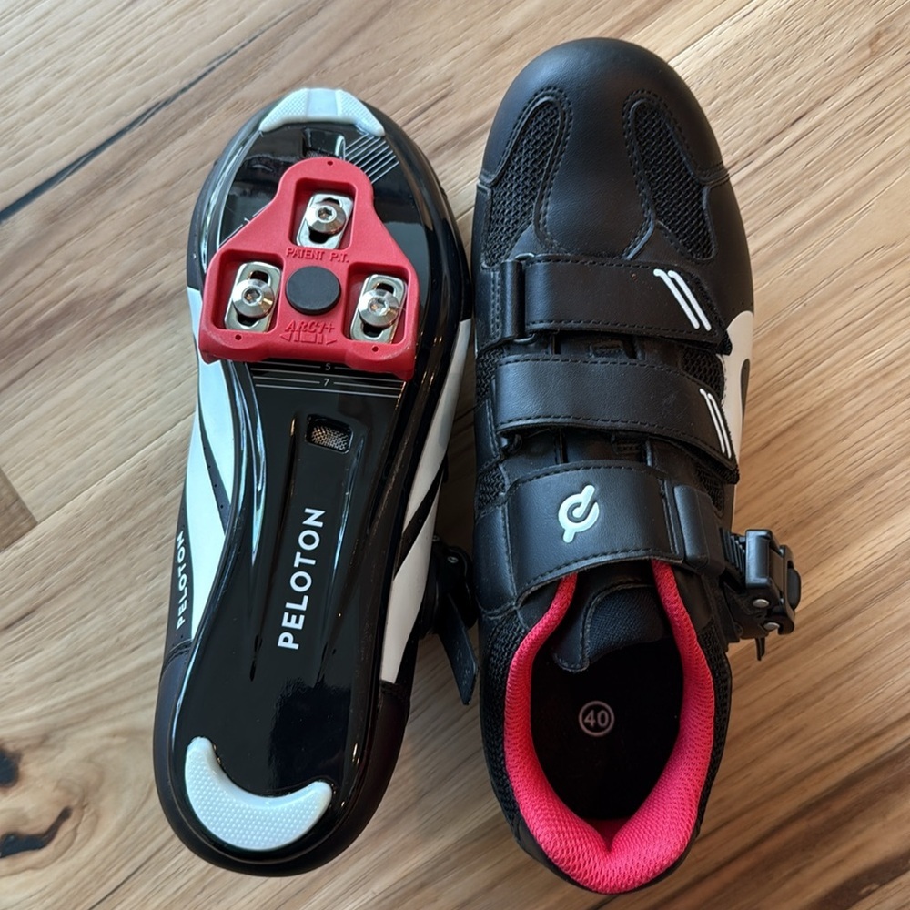 Peloton cycling shoes EU 40